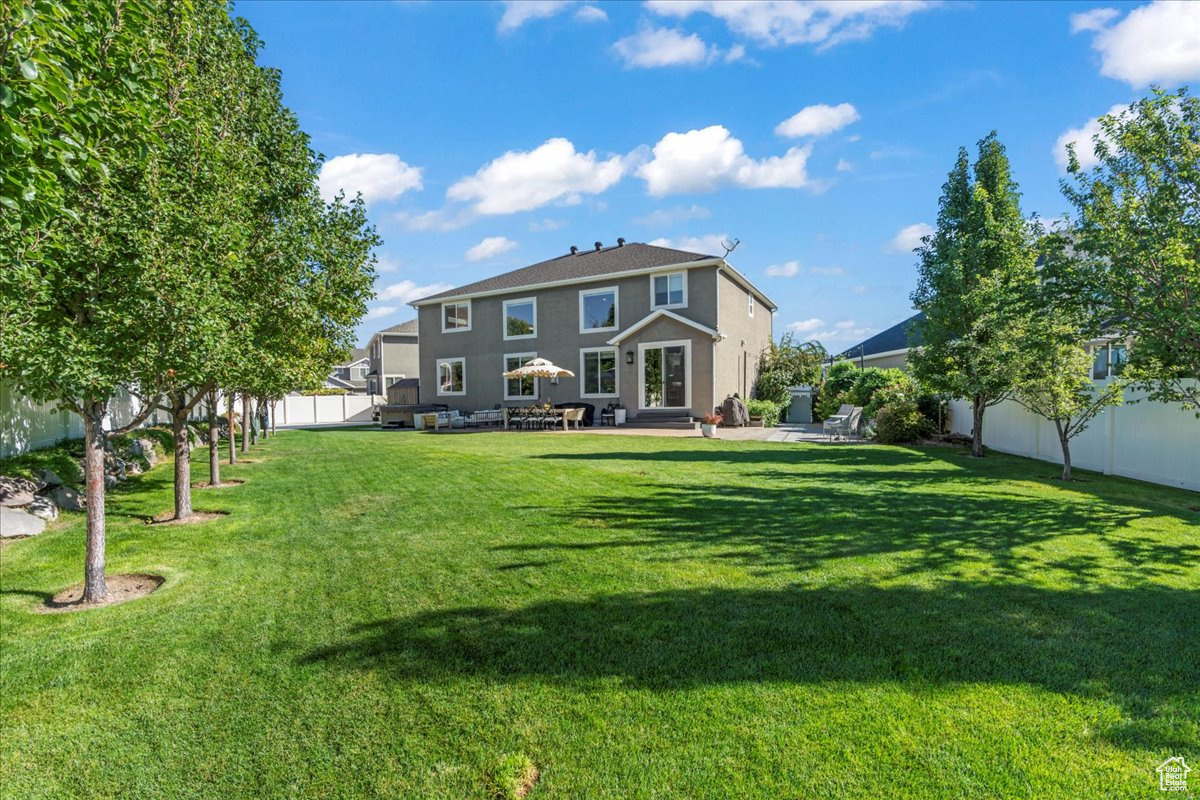 HIGH POINTE - Residential