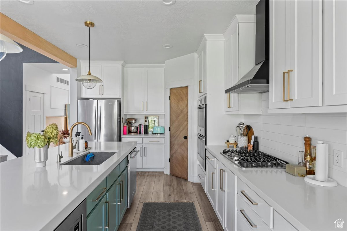 HIGH POINTE - Residential