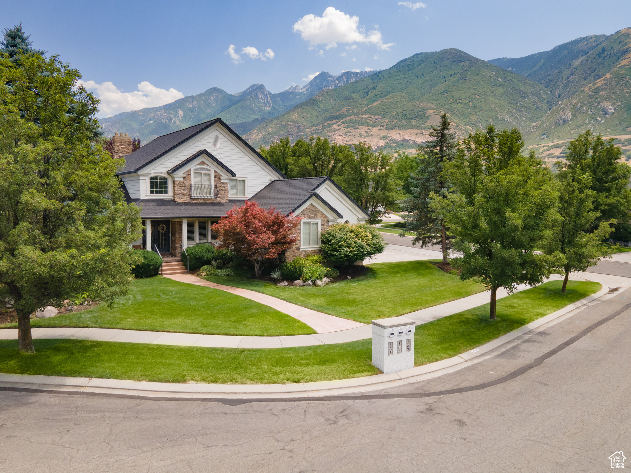 1709 E Torrey Pine Circle Cir, Draper, Utah image 3