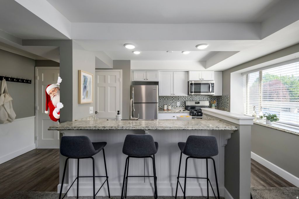 Photo of 2220 E MURRAY HOLLADAY RD S #75, Salt Lake City, UT 84117 (MLS # 2127586)