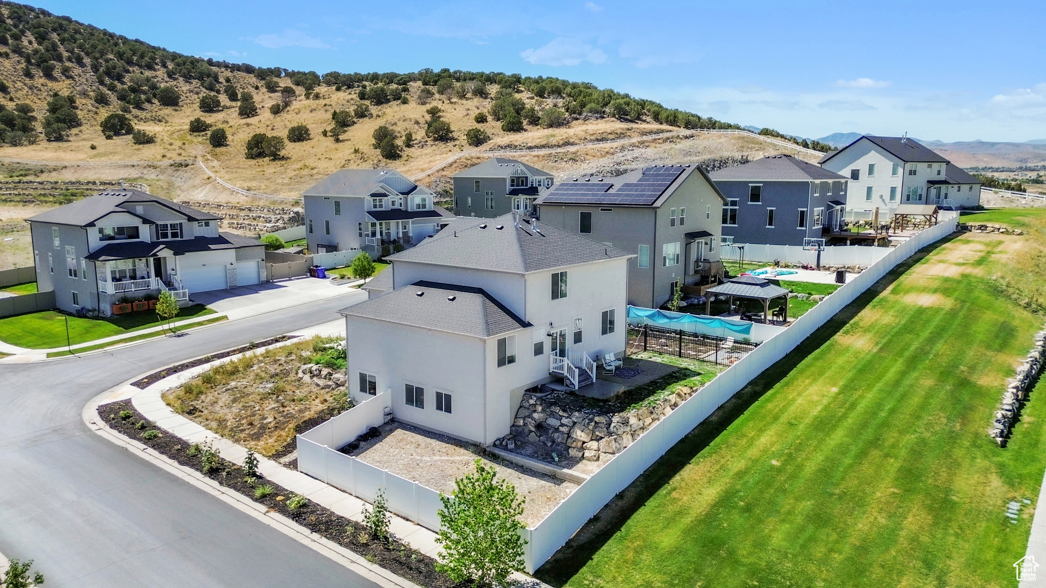 SKYLINE RIDGE - Residential