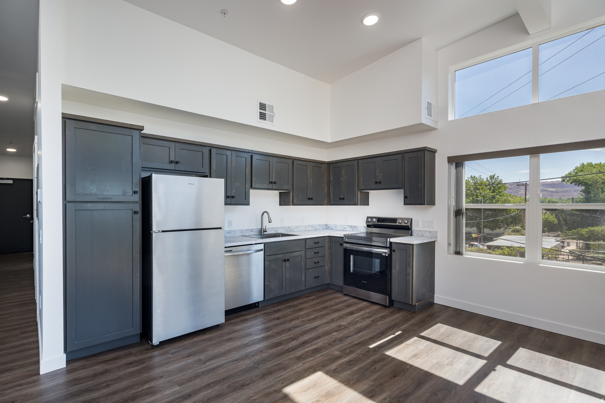 KANE CREEK CONDOS - Residential