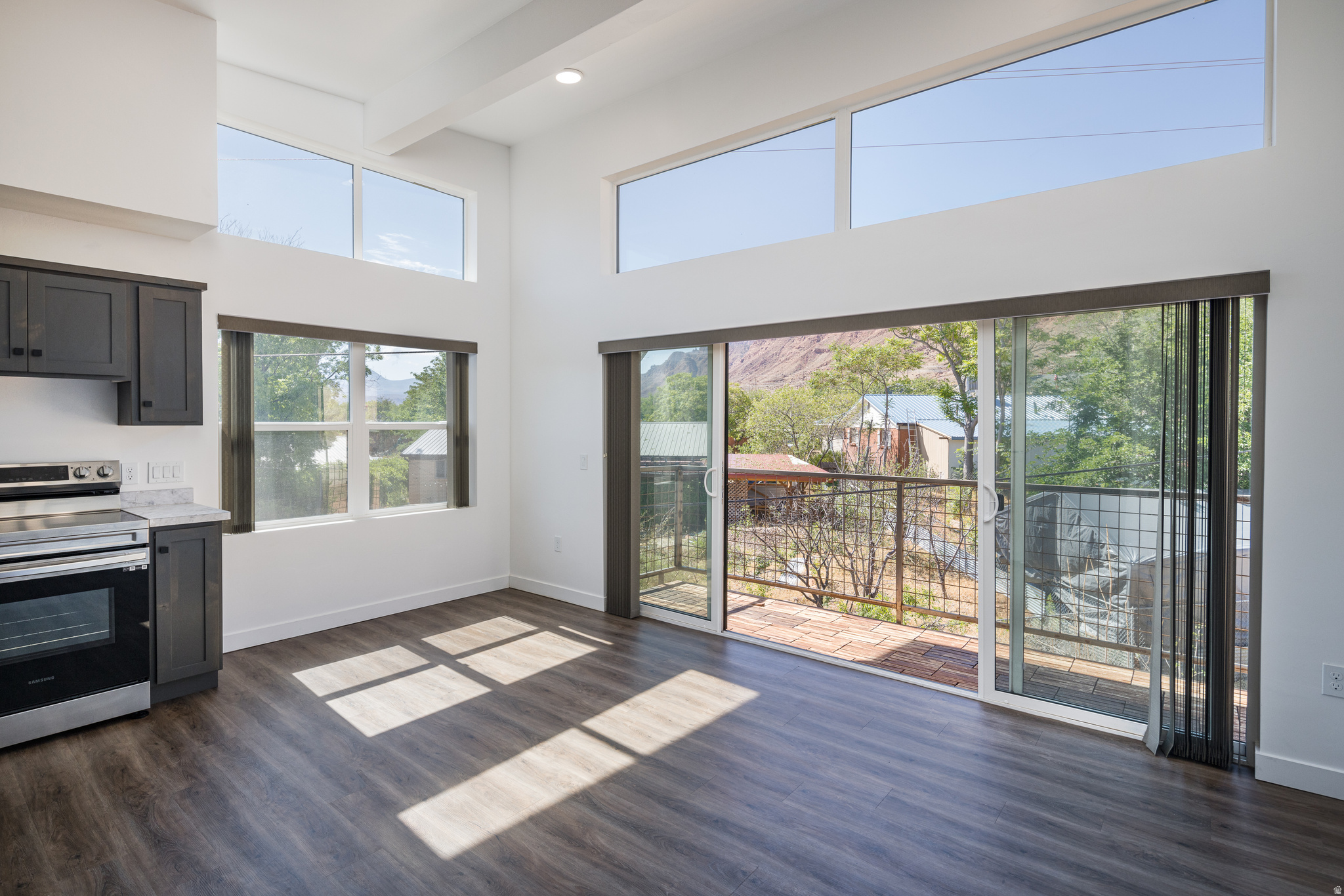 KANE CREEK CONDOS - Residential