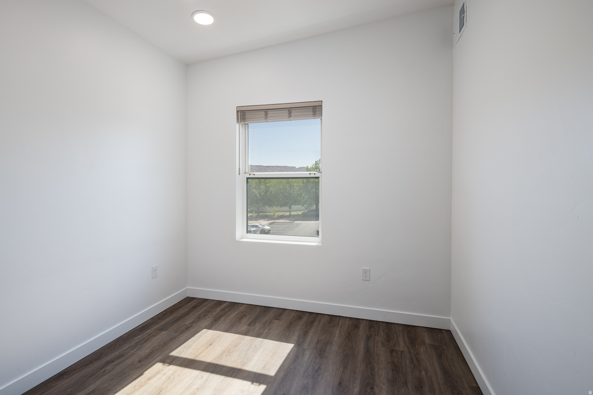 KANE CREEK CONDOS - Residential