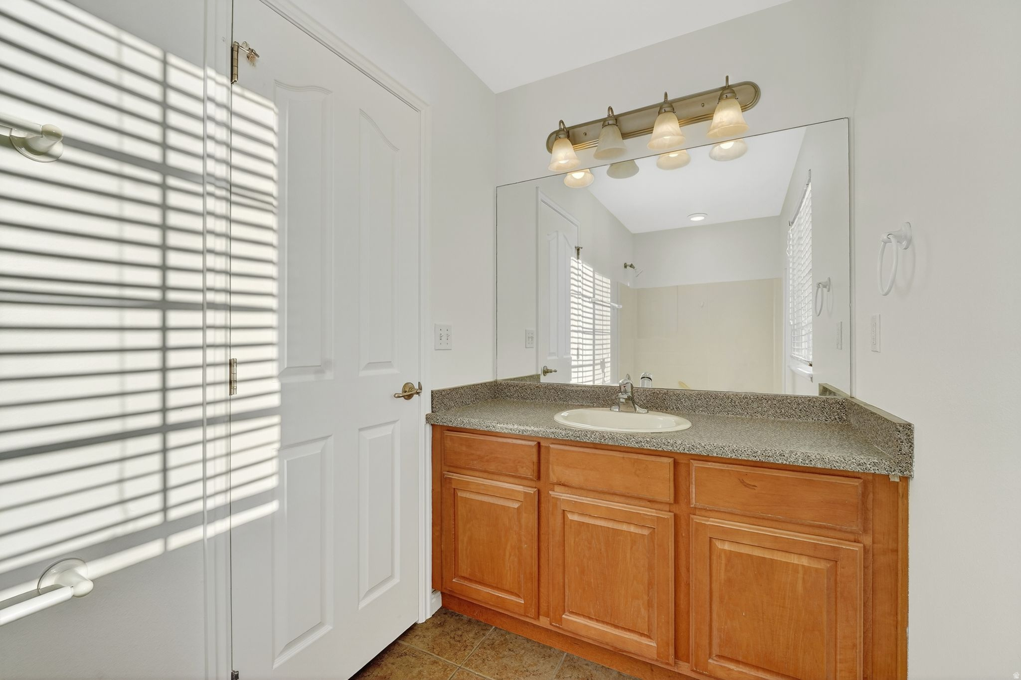 COPPER HILLS CONDOMINIUMS - Residential