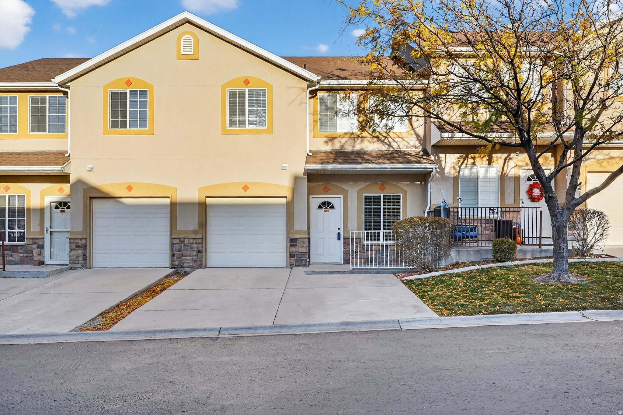 COPPER HILLS CONDOMINIUMS - Residential