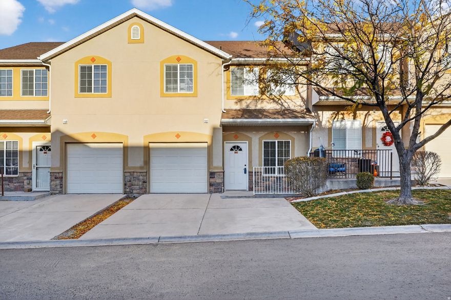 Well maintained West Jordan townhouse with a 1 car garage and fenced yard and pets allowed! This unit features new carpet, paint, some plumbing fixtures, range, microwave and dishwasher. Basement den wired for surround sound/ theater room set up! Small fenced yard for the pets, BBQ or small garden area. Located minutes from Mountain View Corridor and Bangerter Highway to provide great access to commute and amenities like Jordan Landing, the District and Salt Lake Bees Ballpark!   Square footage figures are provided as a courtesy estimate only and were obtained from county records .  Buyer is advised to obtain an independent measurement.