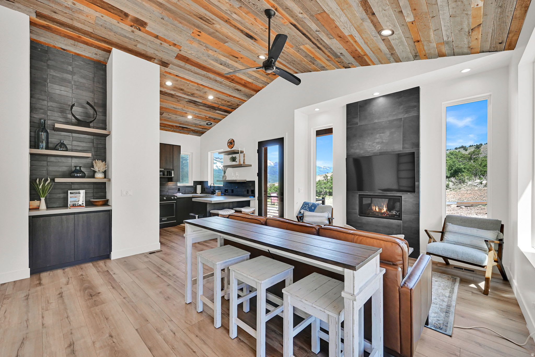 THE BRIDGES CABINS - Residential