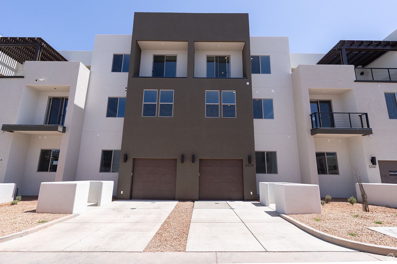 ATKINVILLE TOWNHOMES AT DESERT COLOR - Residential