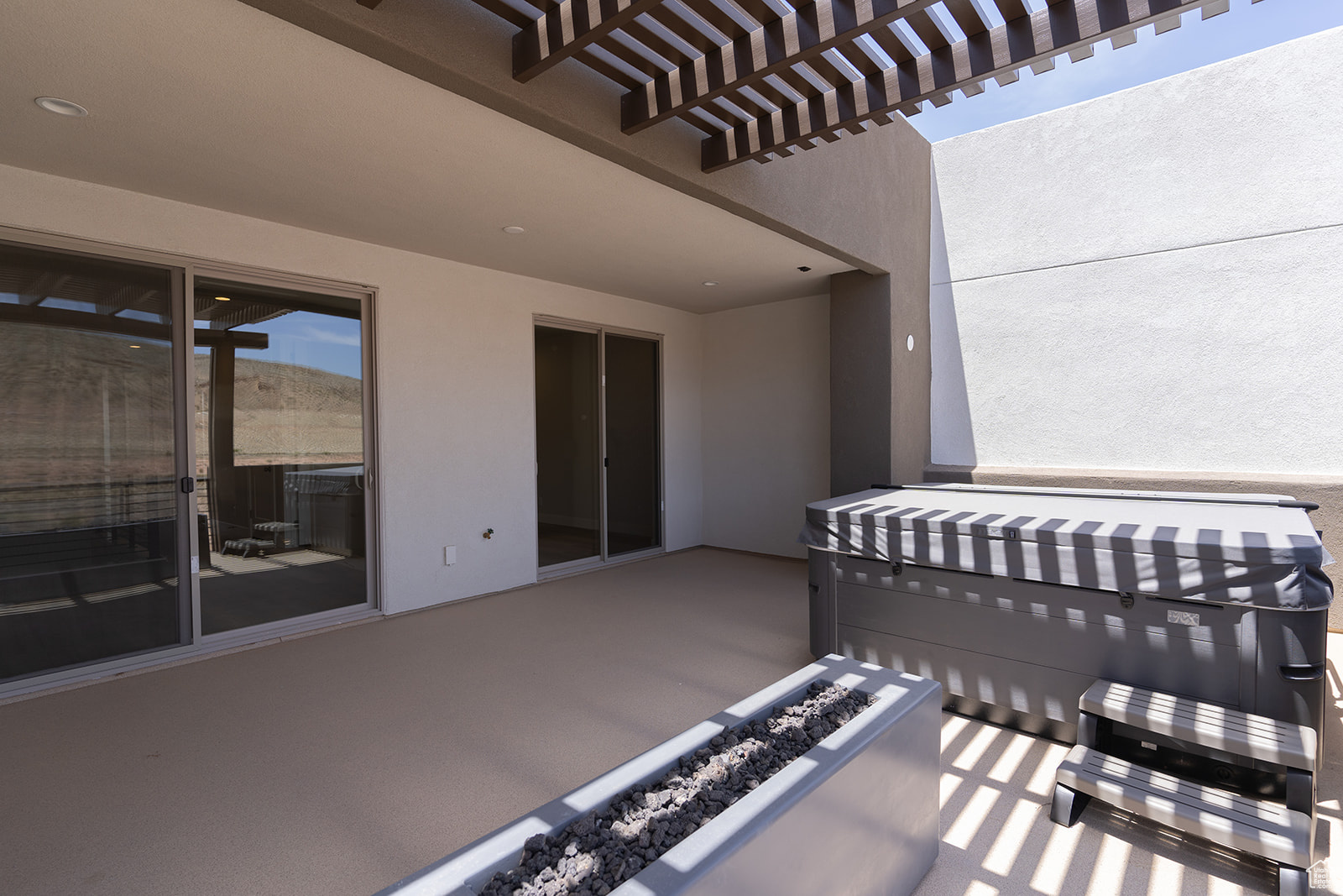 ATKINVILLE TOWNHOMES AT DESERT COLOR - Residential