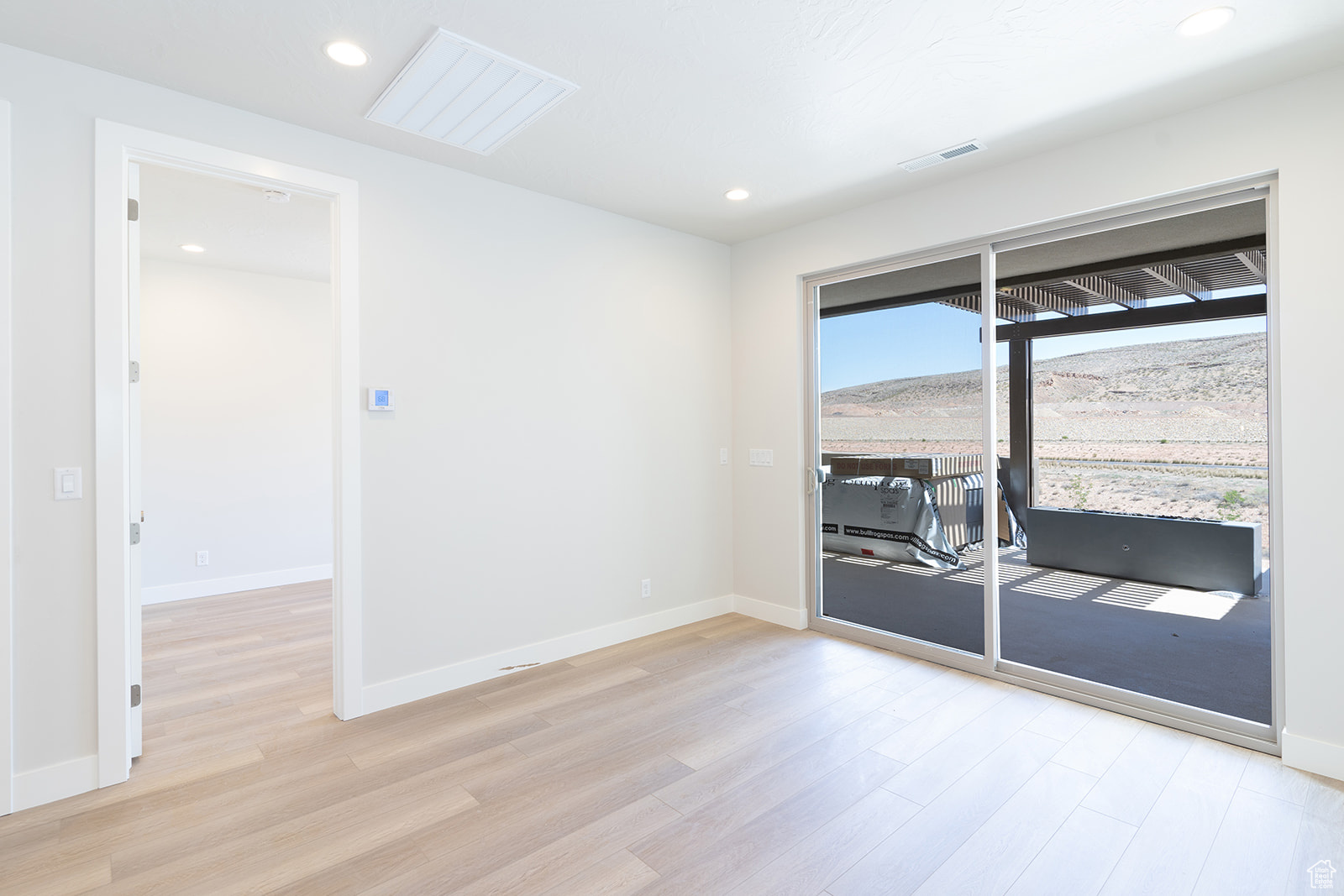 ATKINVILLE TOWNHOMES AT DESERT COLOR - Residential
