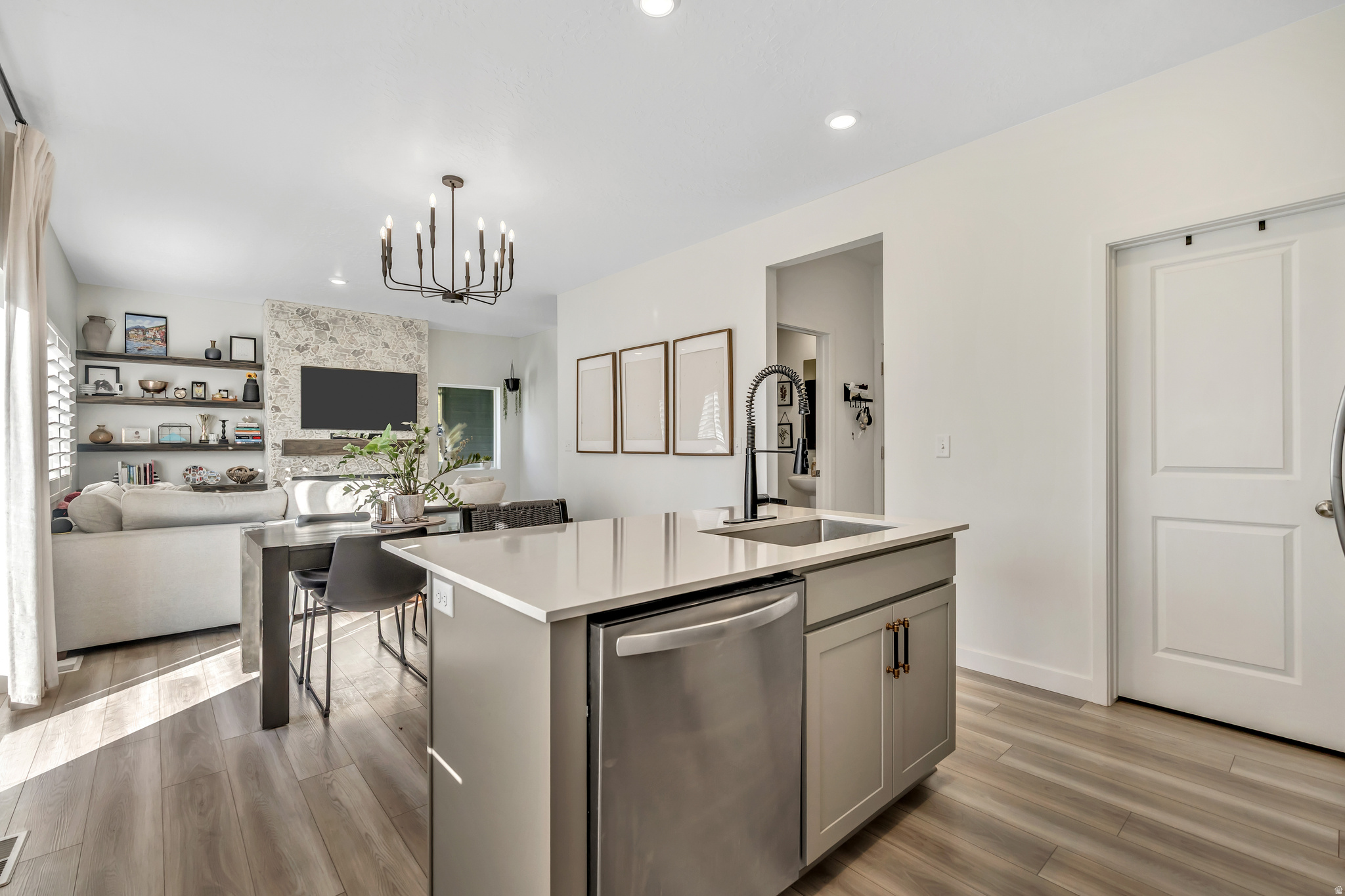 WANDER - Residential