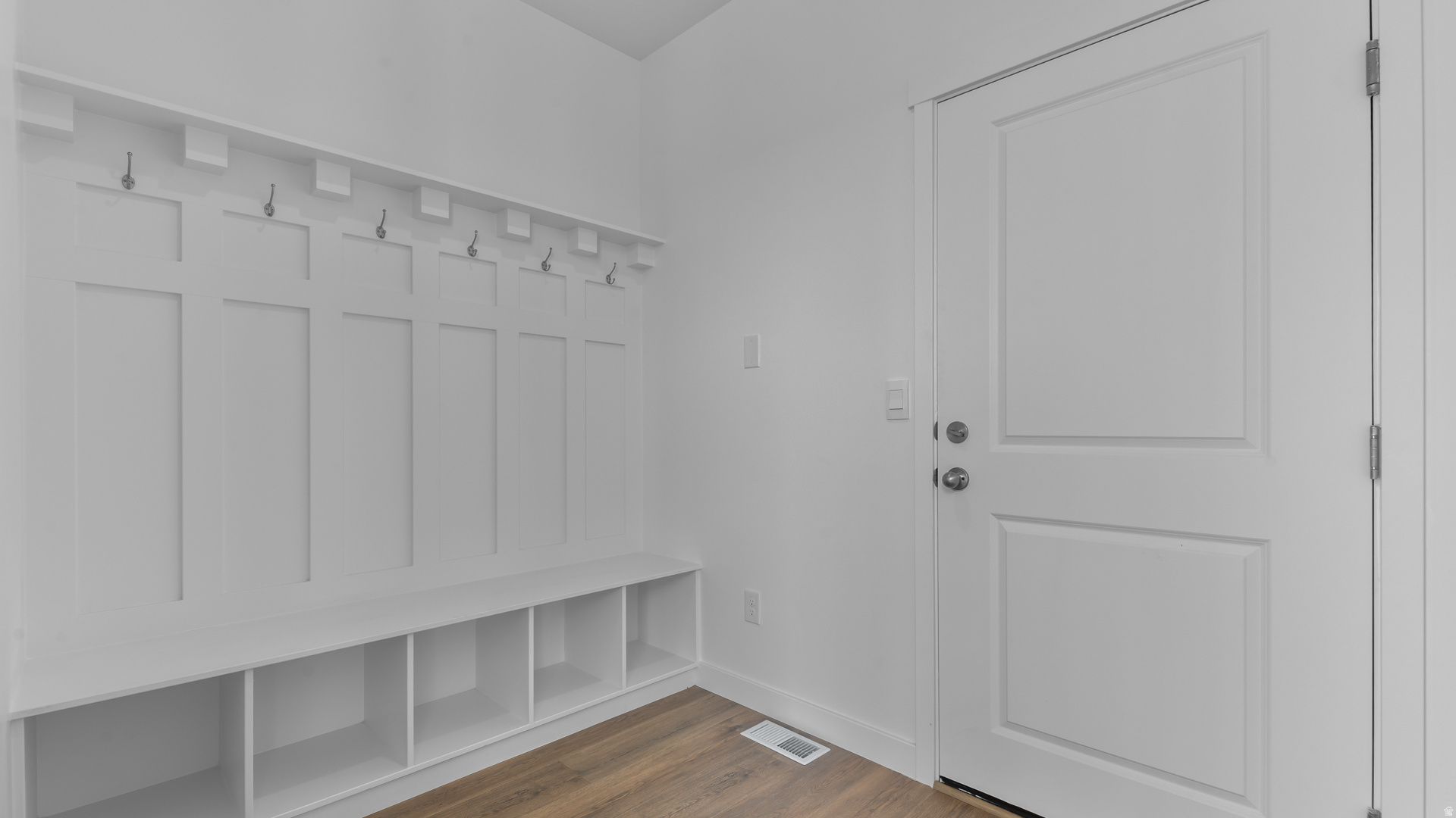 CHERRY WOOD - Residential