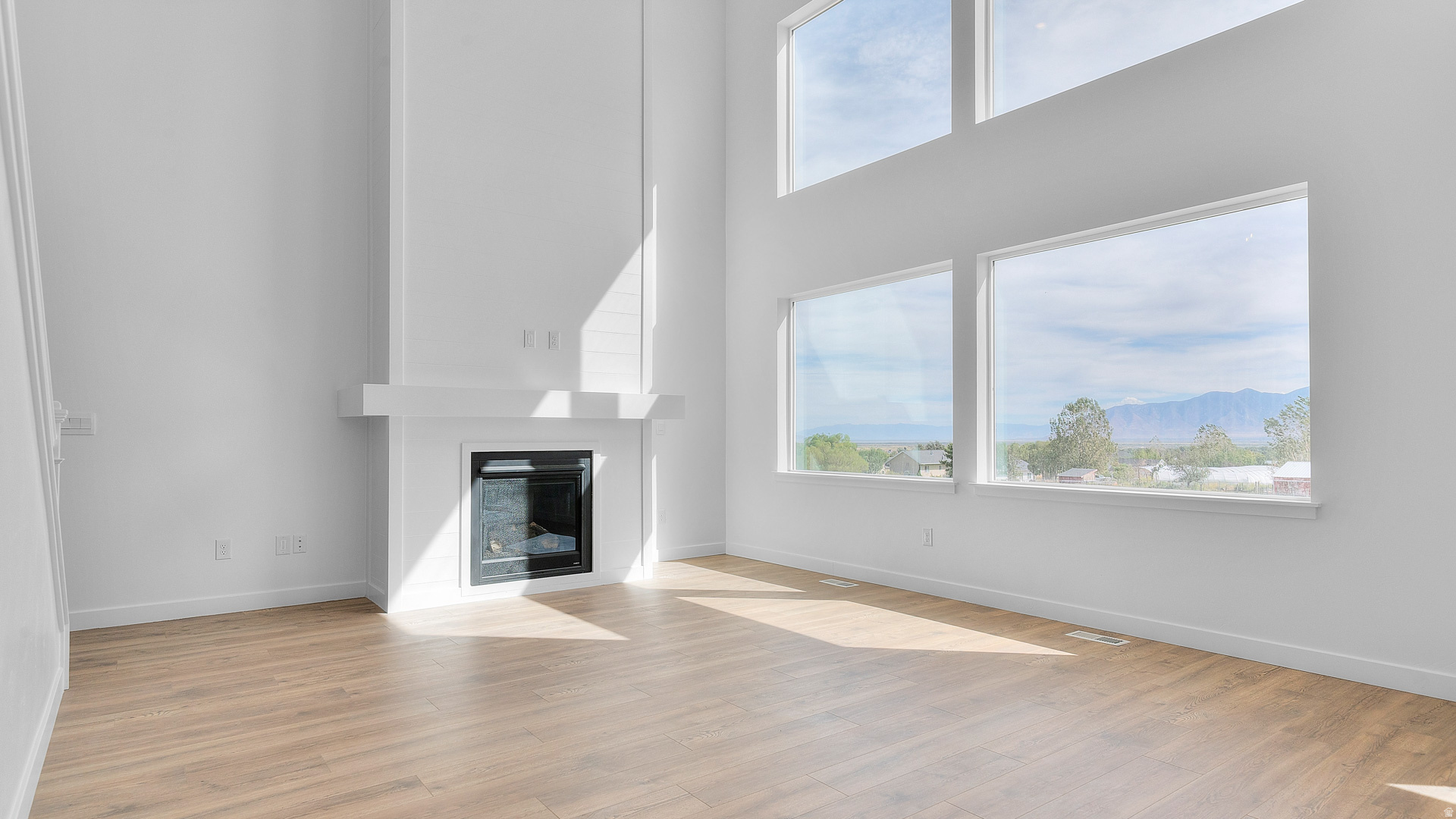 CHERRY WOOD - Residential