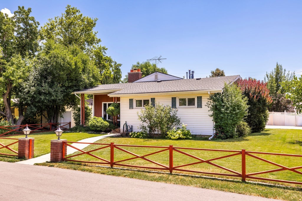 Photo of 1010 E MILLBERT AVE S, Millcreek, UT 84106 (MLS # 2173532)