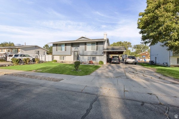 Photo of 650 N 420 LN W, Lehi, UT 84043 (MLS # 2185892)