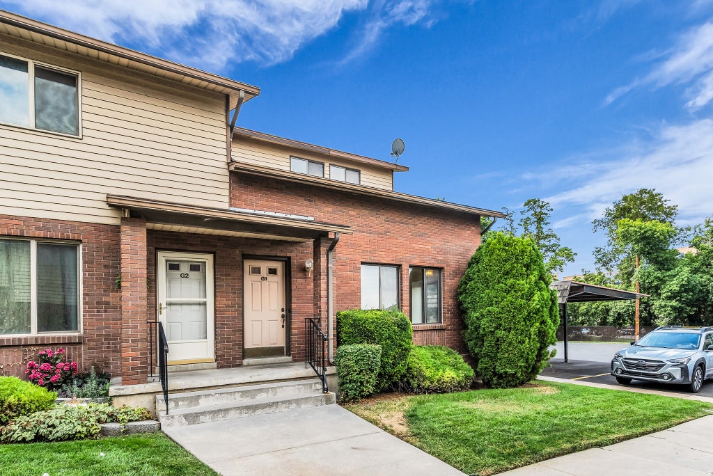 Photo of 1113 COUNTRY HILLS DR #G1, Ogden, UT 84403 (MLS # 2183224)