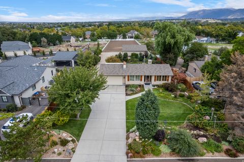 Tiny photo for 835 E CANYON BREEZE LN, Draper, UT 84020 (MLS # 2144939)