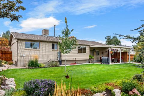 Tiny photo for 835 E CANYON BREEZE LN, Draper, UT 84020 (MLS # 2144939)