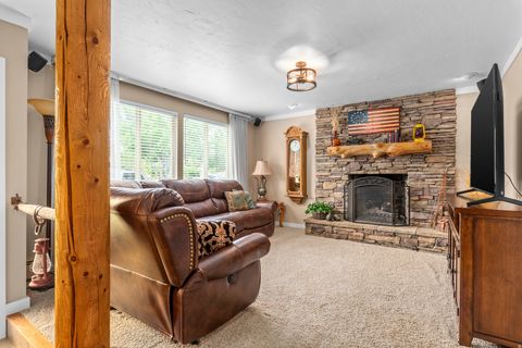 Tiny photo for 835 E CANYON BREEZE LN, Draper, UT 84020 (MLS # 2144939)
