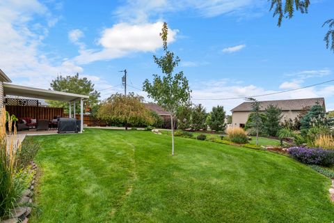 Tiny photo for 835 E CANYON BREEZE LN, Draper, UT 84020 (MLS # 2144939)