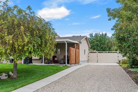 Tiny photo for 835 E CANYON BREEZE LN, Draper, UT 84020 (MLS # 2144939)