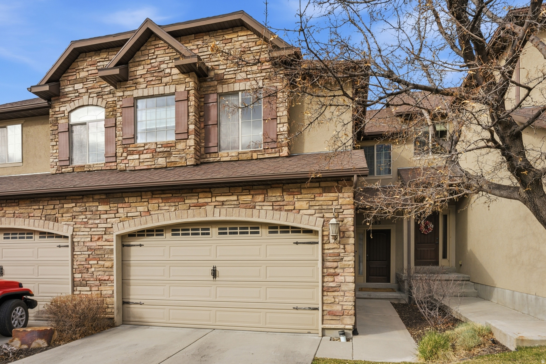 TRAVERSE CHATEAUX PH - Residential