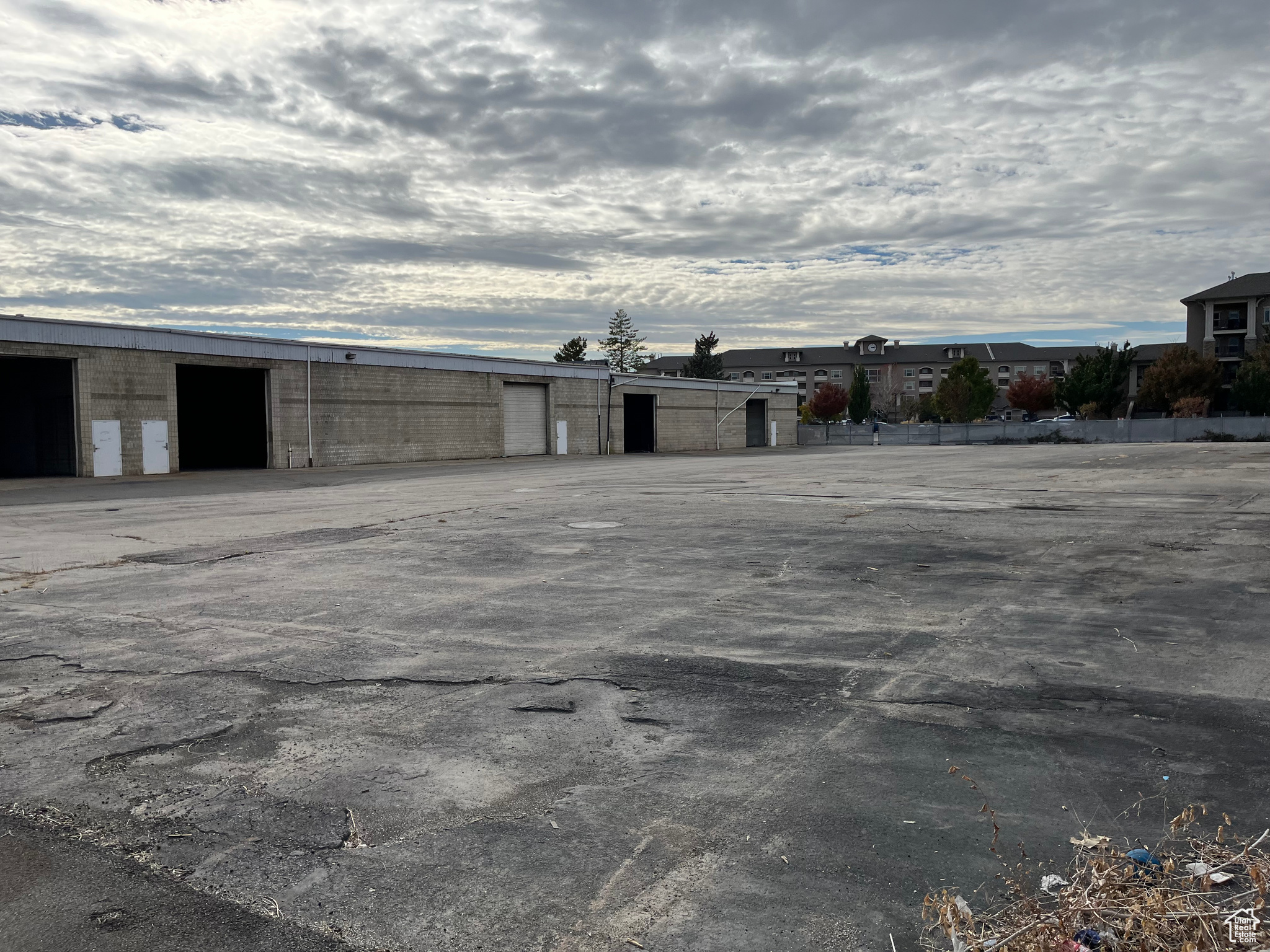 TEN ACRE PLAT A - Commercial Lease