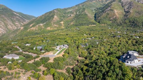 Tiny photo for 190 W AUTUMN LEAF CIR #2, Woodland Hills, UT 84653 (MLS # 2093560)