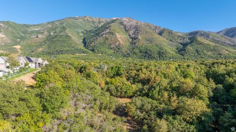 Tiny photo for 190 W AUTUMN LEAF CIR #2, Woodland Hills, UT 84653 (MLS # 2093560)