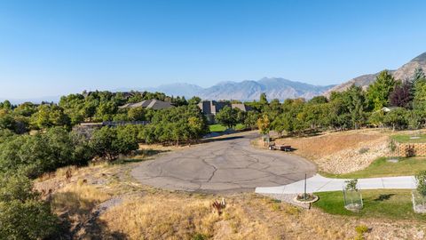 Tiny photo for 190 W AUTUMN LEAF CIR #2, Woodland Hills, UT 84653 (MLS # 2093560)