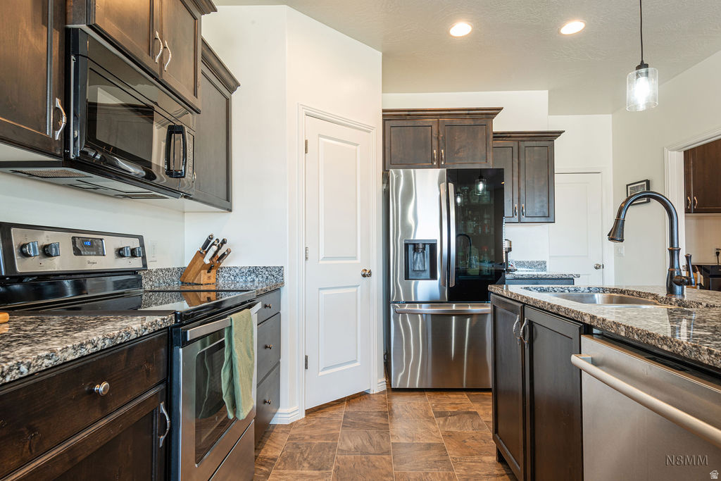 DESERT CROSSING PH 1 - Residential