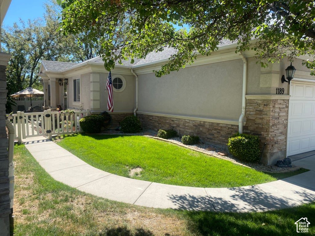 Photo of 1189 W OLD HOLLOW WAY Way, West Jordan, UT 84084 (MLS # 2191818)
