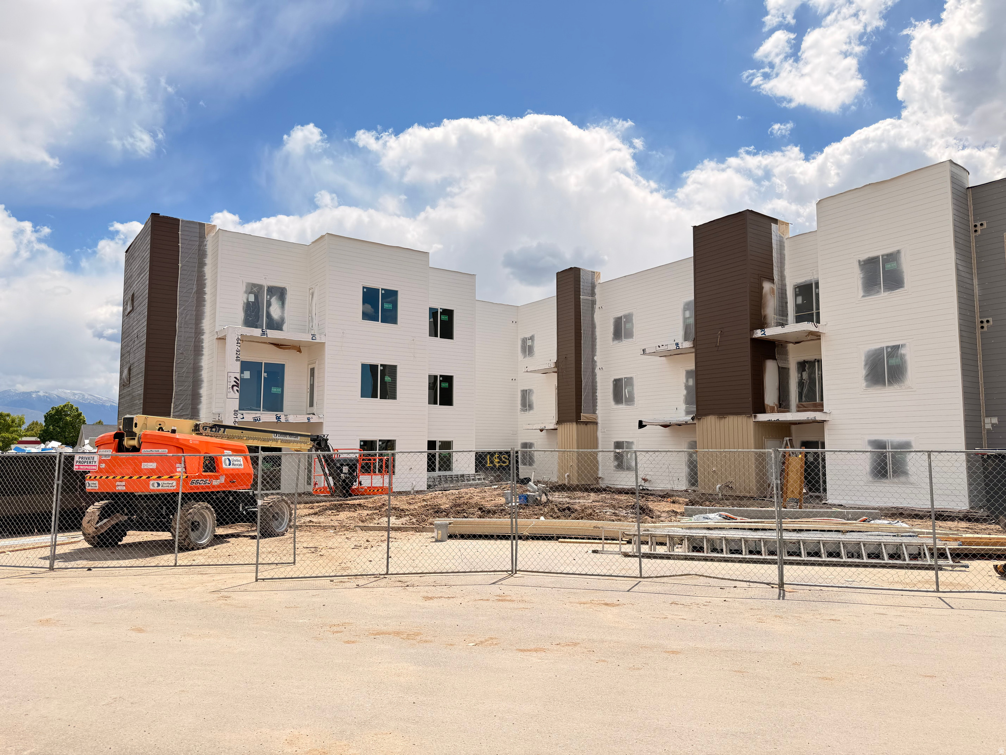 ANTELOPE RIDGE APARTMENTS - Residential Income
