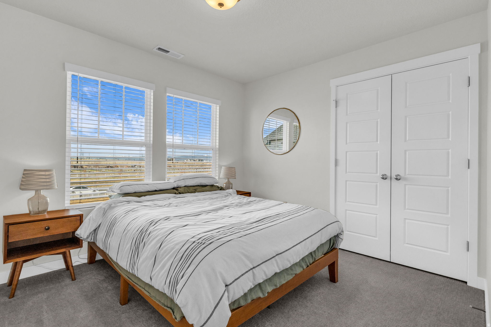 DAYBREAK SOUTH MIXED - Residential