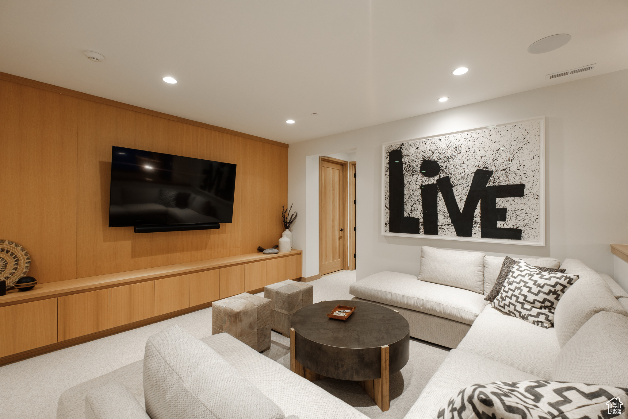 Kamas, Utah 84036, United States, 4 Bedrooms Bedrooms, ,4 BathroomsBathrooms,Residential,Active,120271