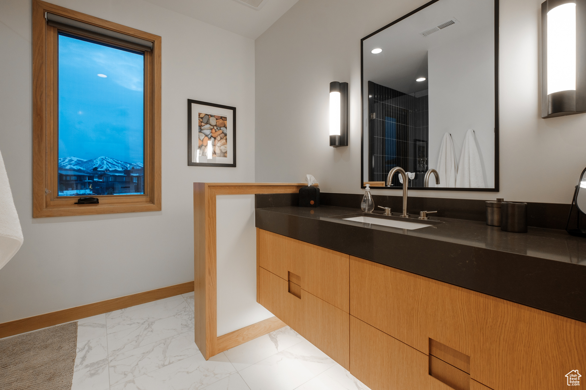 Kamas, Utah 84036, United States, 4 Bedrooms Bedrooms, ,4 BathroomsBathrooms,Residential,Active,120271