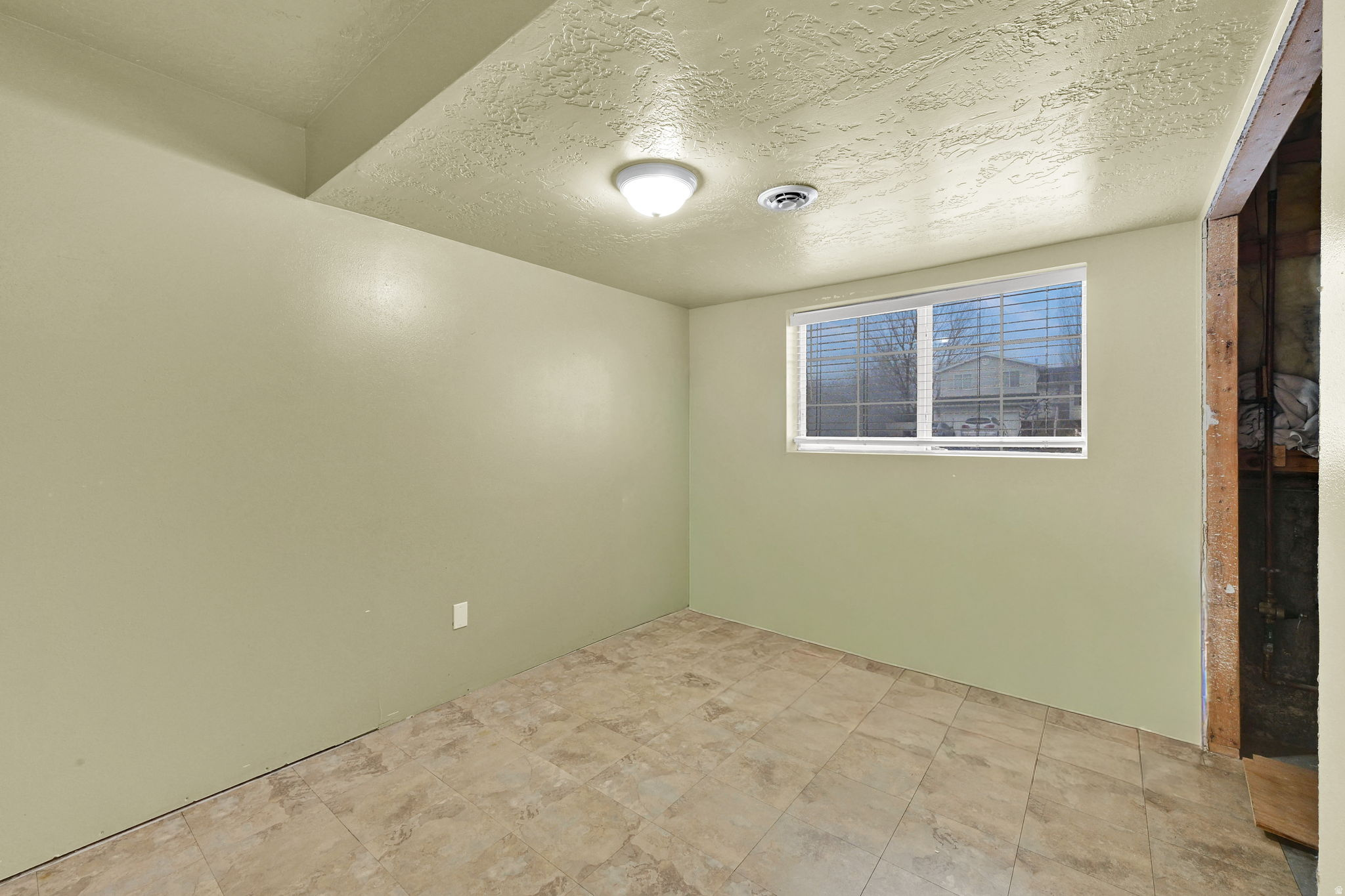 CLOVER FIELD - Residential