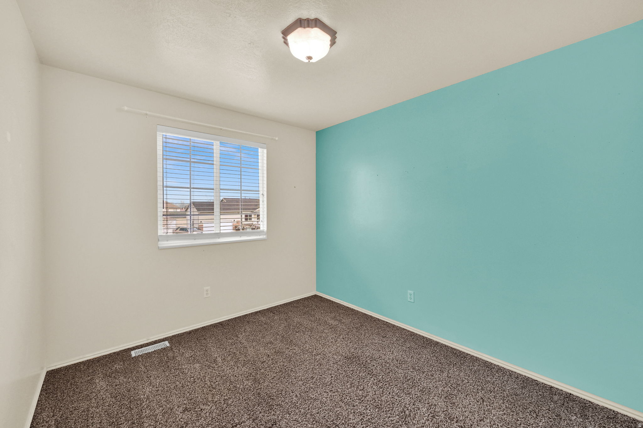 CLOVER FIELD - Residential