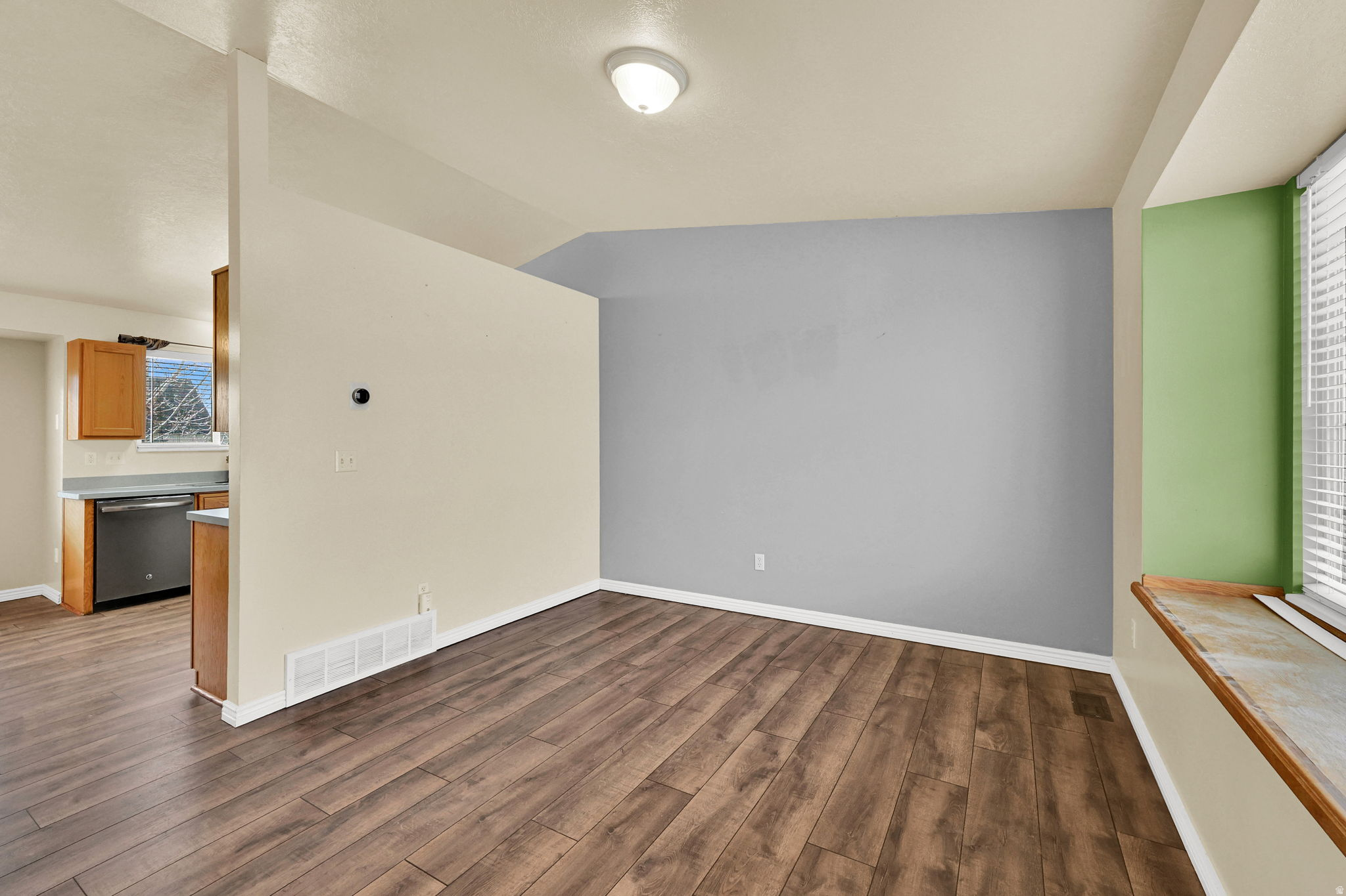 CLOVER FIELD - Residential