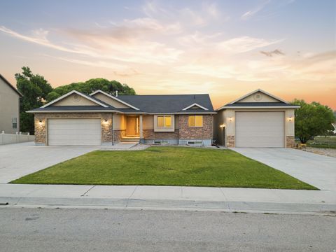 Homes For Sale - 33 E 1100<br/> Vernal, UT 84078