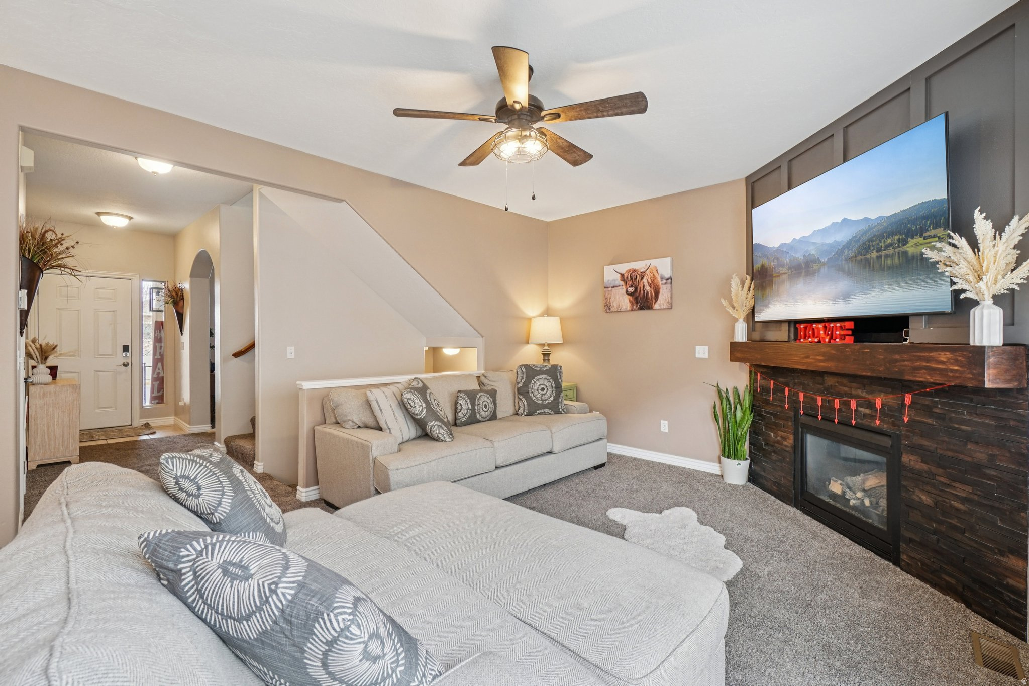 HUNTER CHASE - Residential