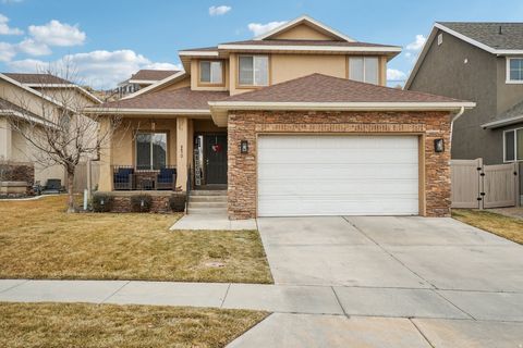 Photo of 4472 N PHEASANT RIDGE TRL E, Lehi, UT 84043 (MLS # 2133858)