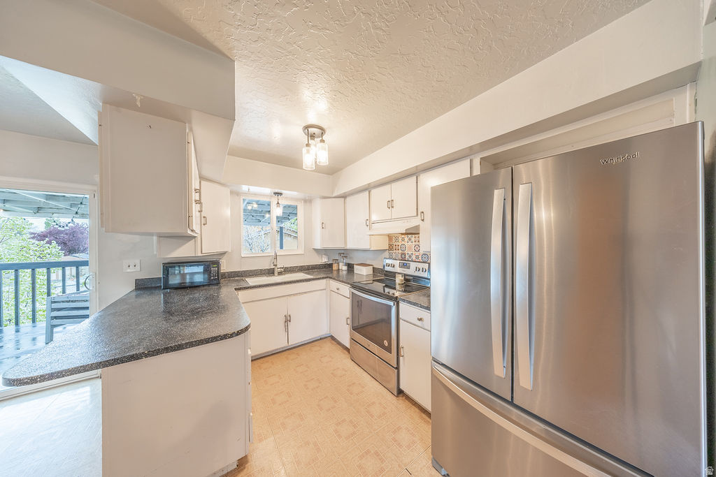 PARK WEST ESTATES - Residential