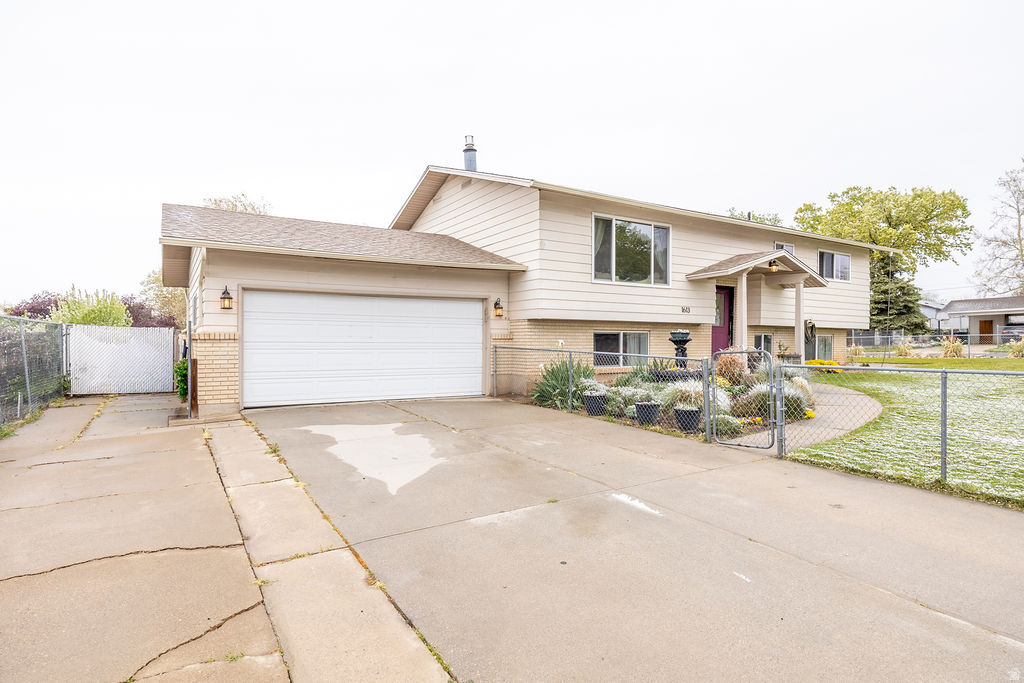 PARK WEST ESTATES - Residential