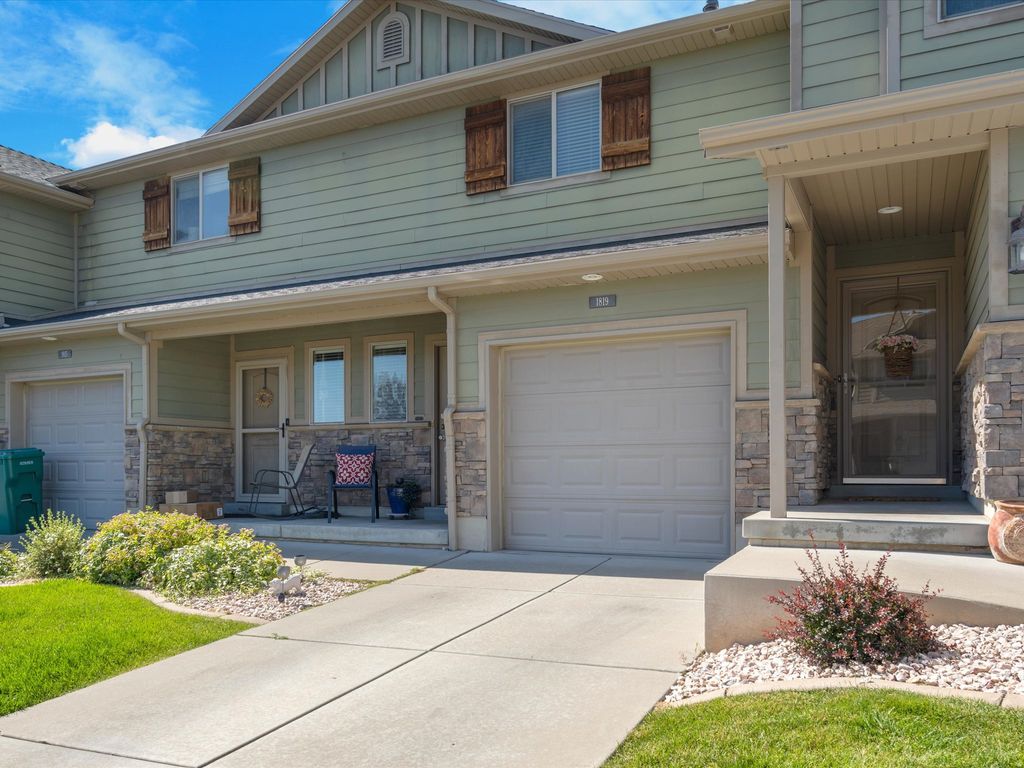 Photo of 1819 E WHITETAIL WAY #134, Layton, UT 84040 (MLS # 2166156)