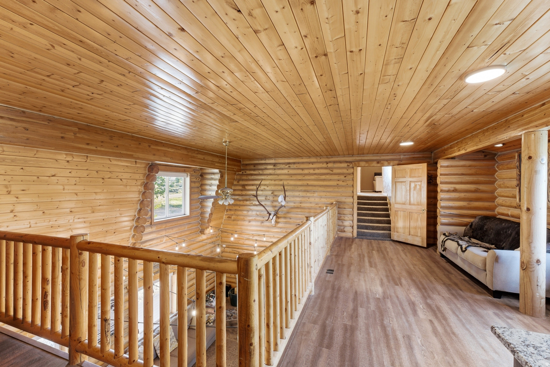 STRAWBERRY LAKE ESTATES - Residential