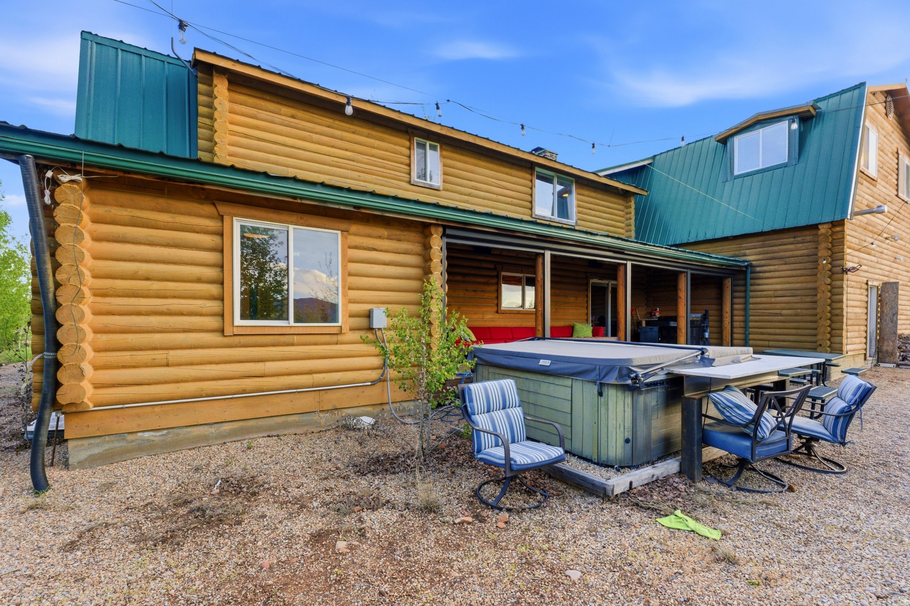 STRAWBERRY LAKE ESTATES - Residential