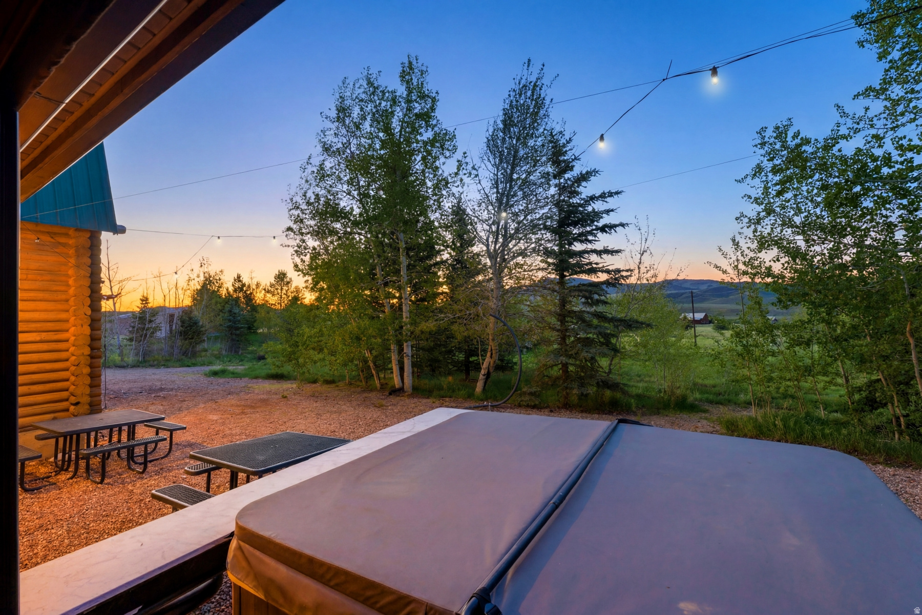 STRAWBERRY LAKE ESTATES - Residential