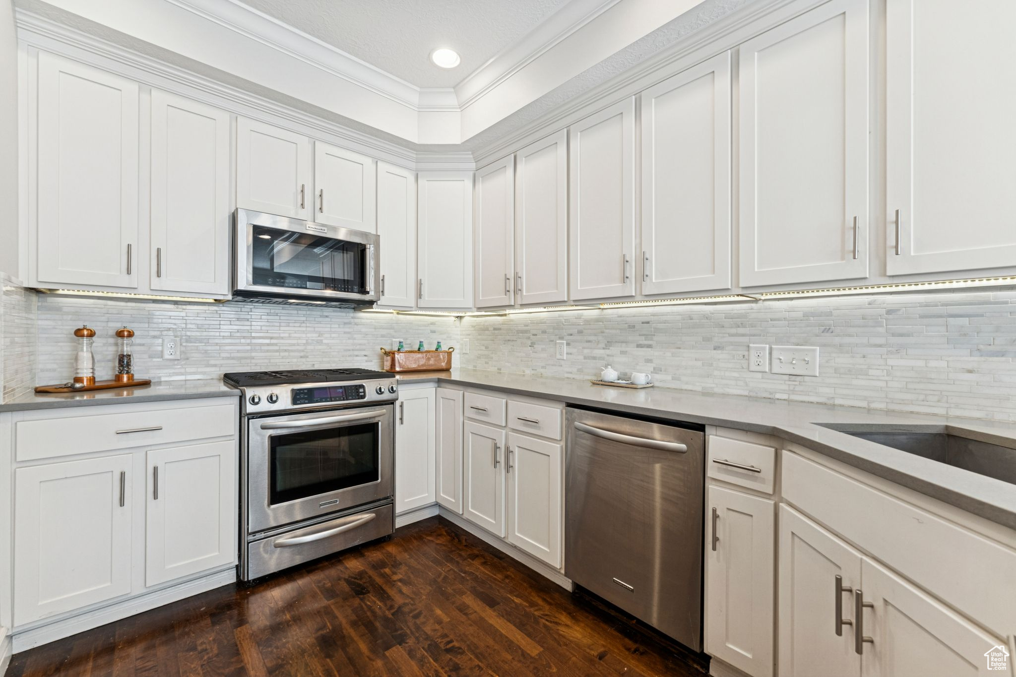 ENSIGN PLACE - Residential